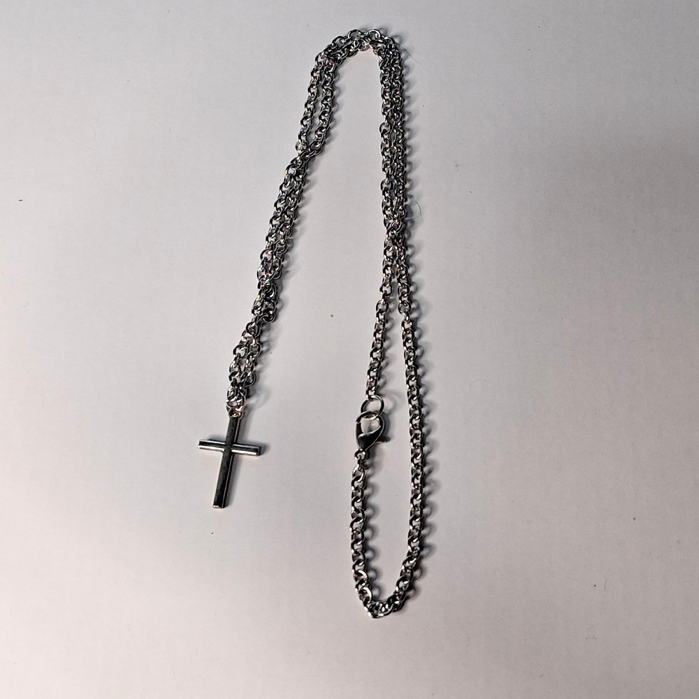 Simple Cross Pendant Necklace Silver Tone Rope Chain Link Religious Minimalist